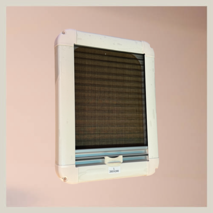 Ventana levadiza PLANA 28X38 c/blackout y mosq. - Imagen 4
